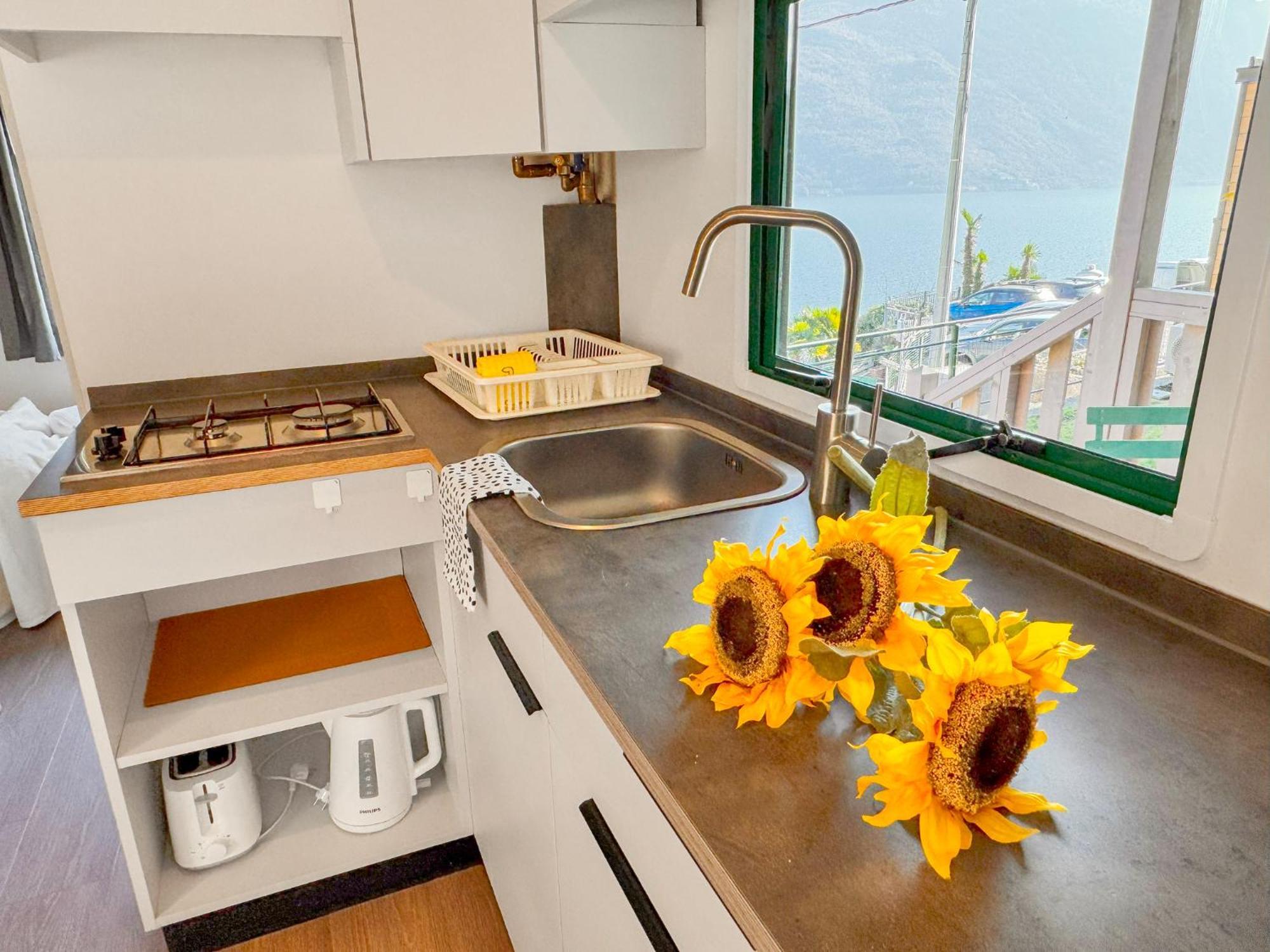 Lakeview Cannobio Camping & Resort Екстер'єр фото